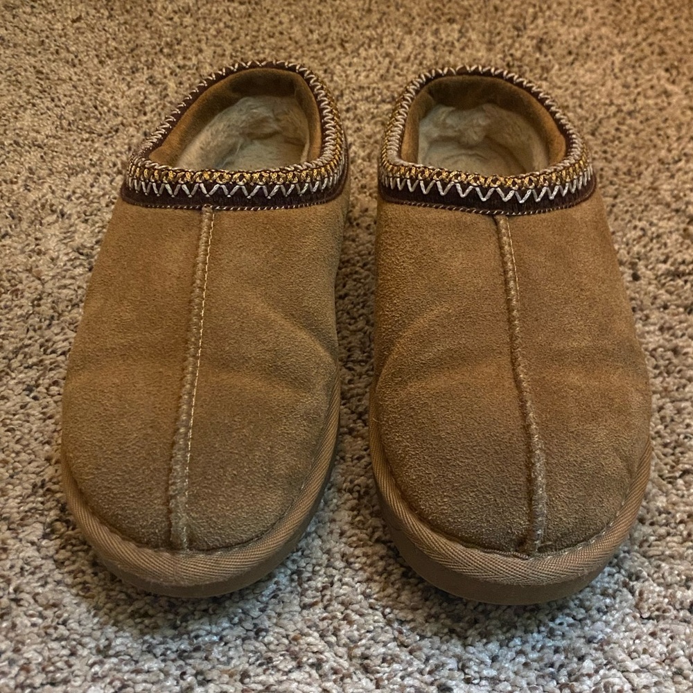 Ugg Knock Offs. Women’s Size 8.